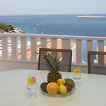 Lucija Apartmán Ražanj
