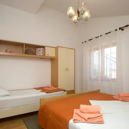 Apartment Lucija