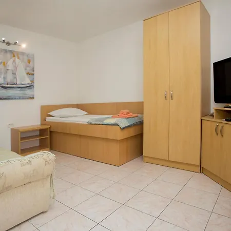 Apartment Lucija