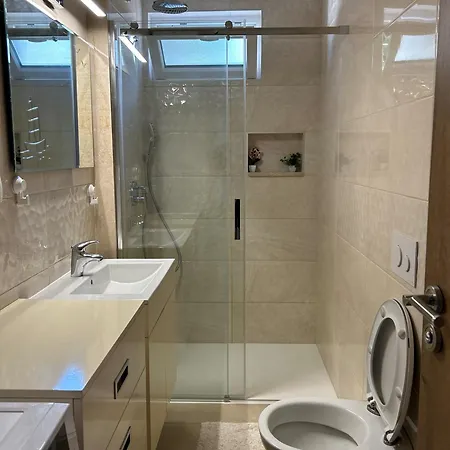 Lucija Apartment Razanj