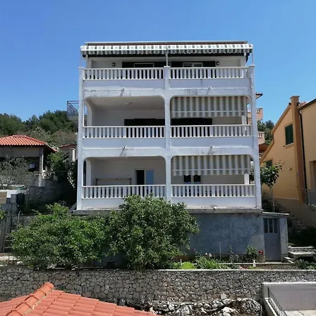 Lucija Апартаменты *